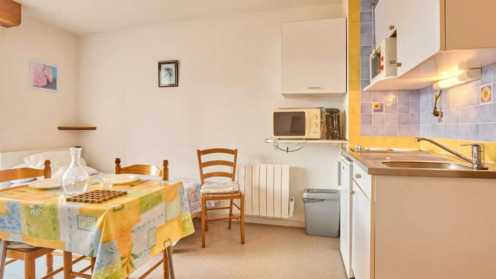 Appartement Studio Lumineux Avec Balcon Et Wi-Fi A Barbotan - Fr-1-841-44